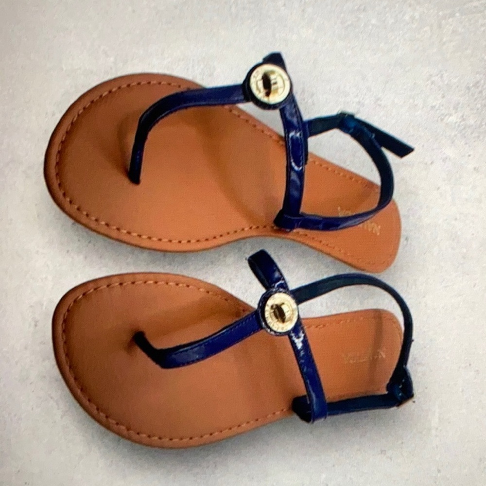 Nautica women’s Navy Blue sandals size 8.5